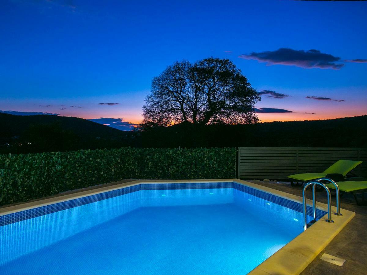 Villa Croatia Sea View With Heated Pool Vinisce Exterior photo