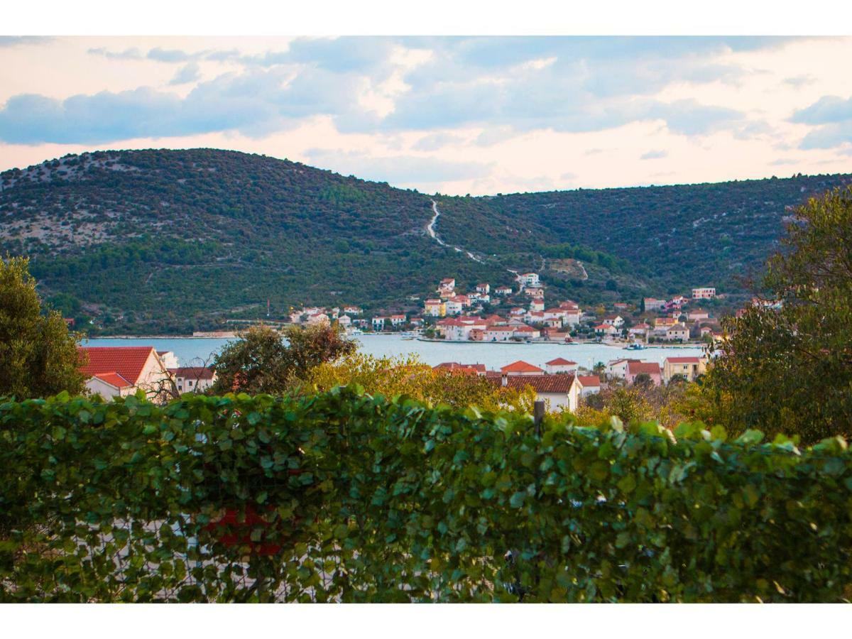 Villa Croatia Sea View With Heated Pool Vinisce Exterior photo