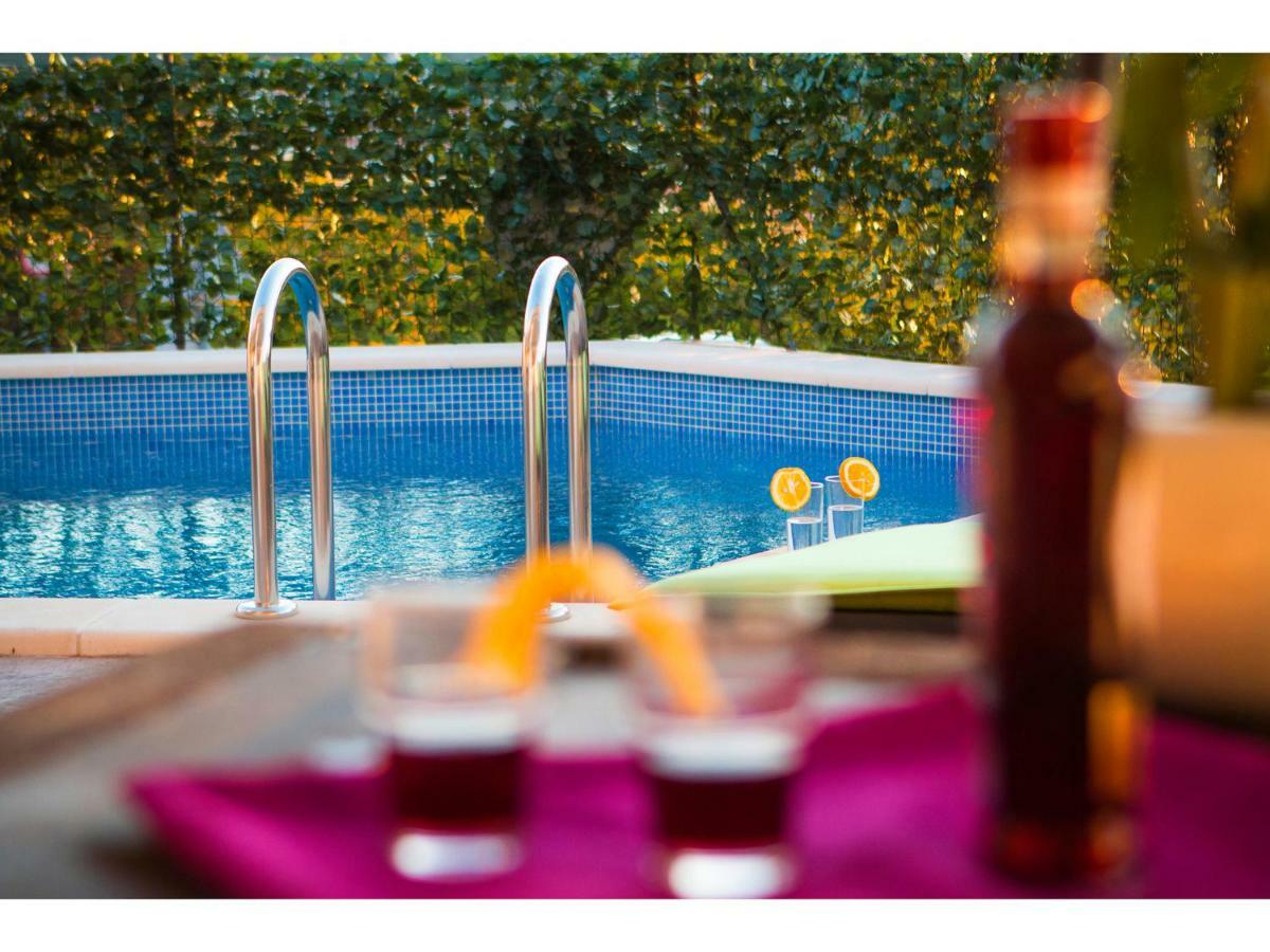 Villa Croatia Sea View With Heated Pool Vinisce Exterior photo